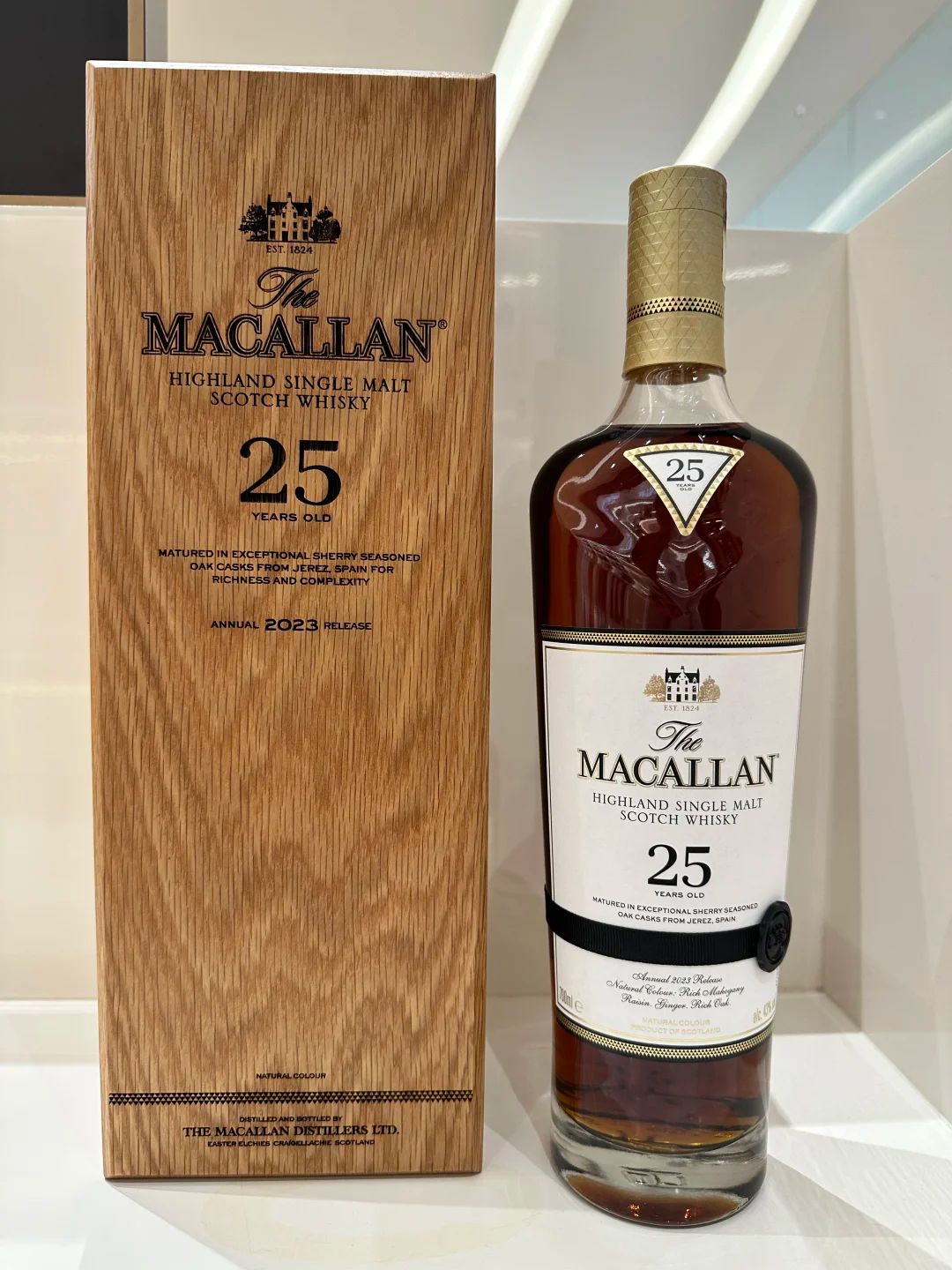 麥卡倫 Sherry Oak 25 年藍盒舊版回收案例（新界元朗父親遺物整理）