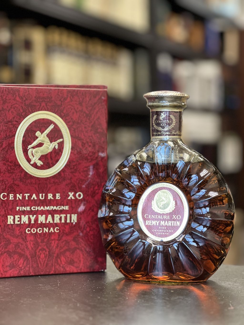人頭馬 Rémy Martin 回收成功案例｜Centaure 尊者（尊者特級）｜盒況乾淨｜封條完整｜瓶底標誌正常｜已完成驗真交收（匿名案例）