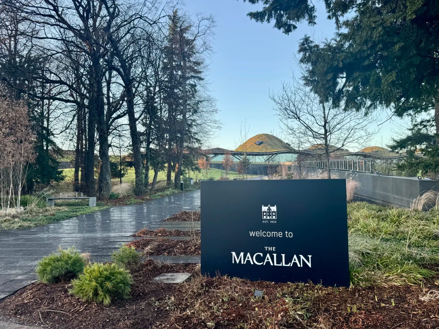 [麥卡倫酒廠及其珍稀威士忌系列背景]