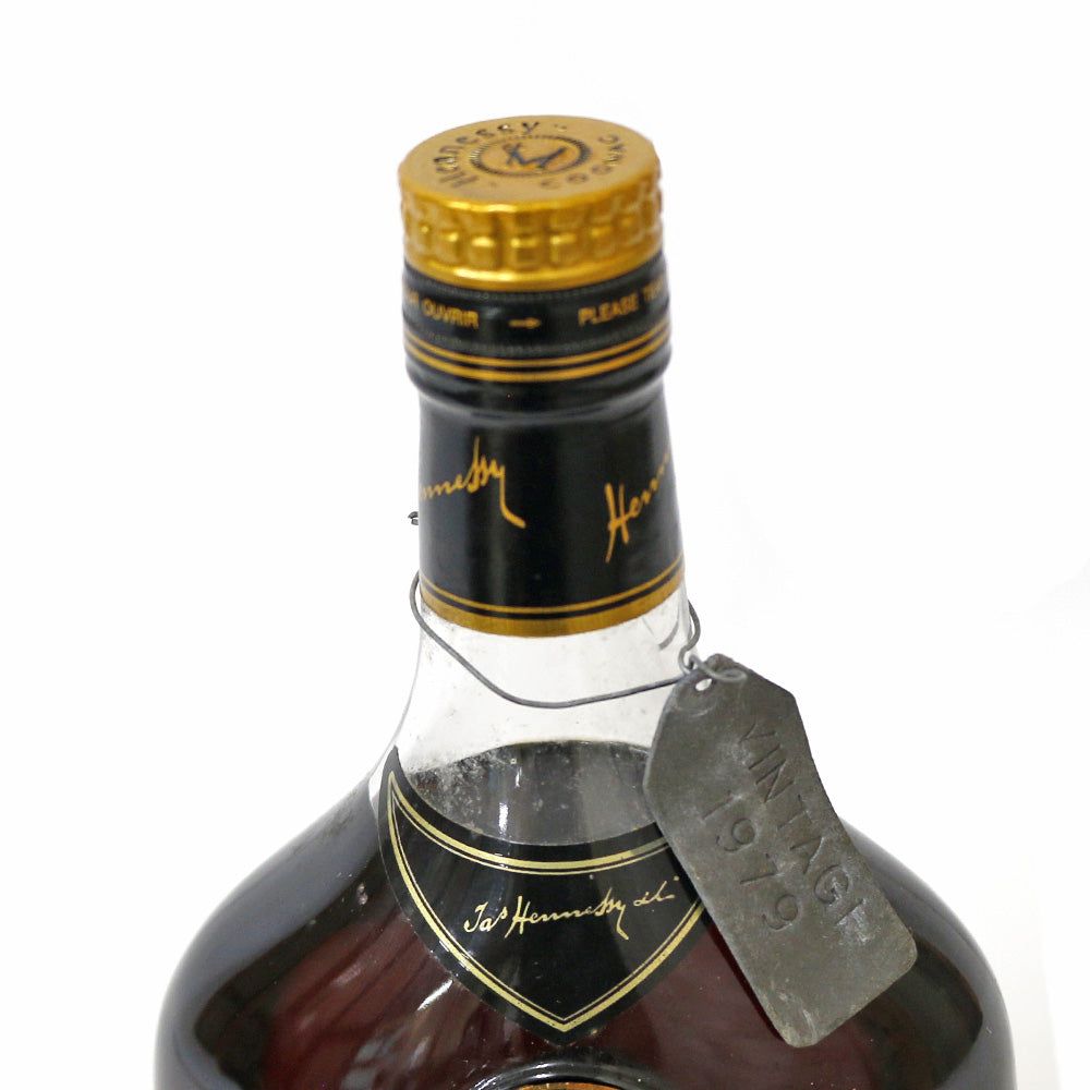 軒尼詩 XO 瓶口細節特寫