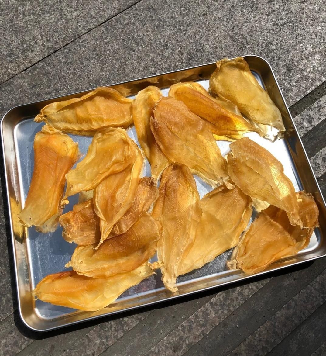 色澤潔白、肉質細嫩的白花膠