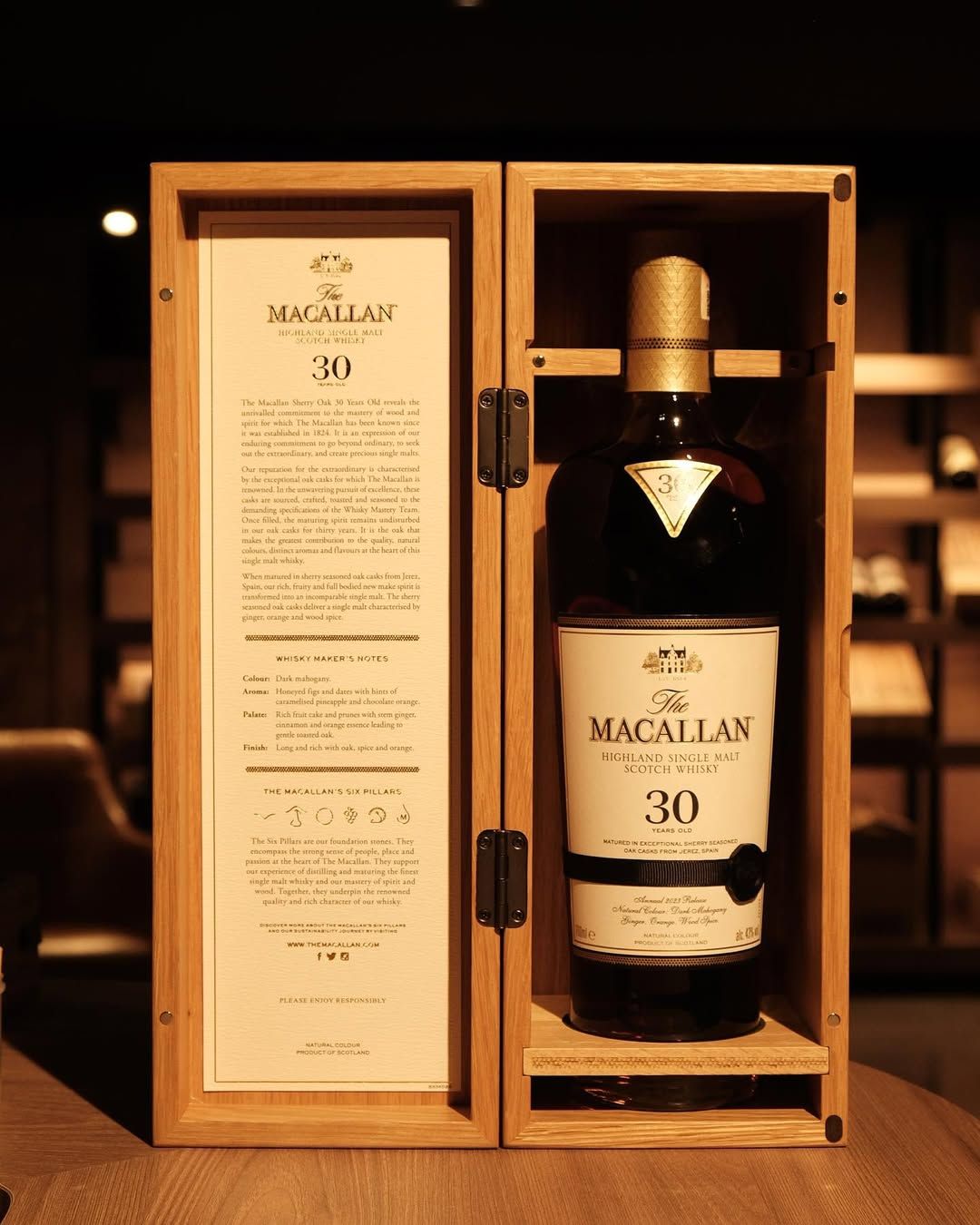 麥卡倫30年全套配件展示