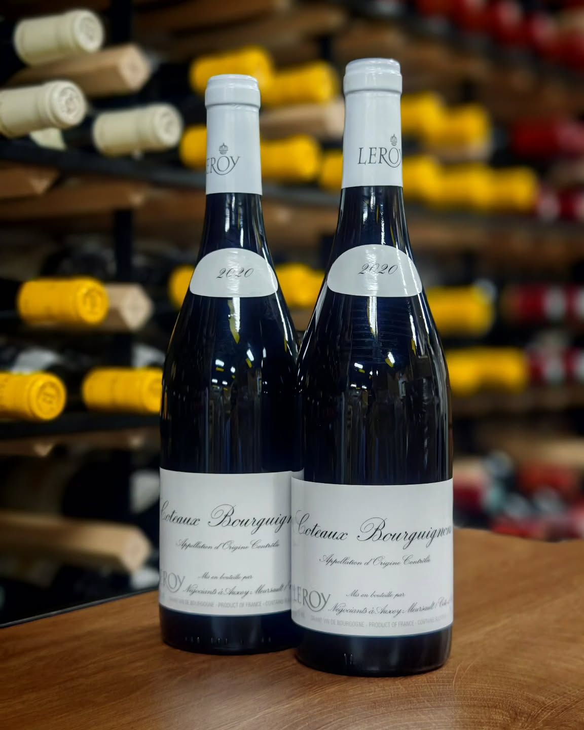 Maison Leroy 白頭樂華紅酒，特徵為白色鉛封