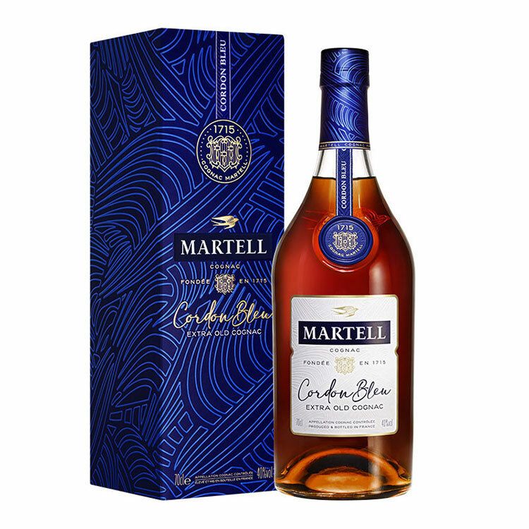 馬爹利藍帶 (CORDON BLEU) 酒瓶展示