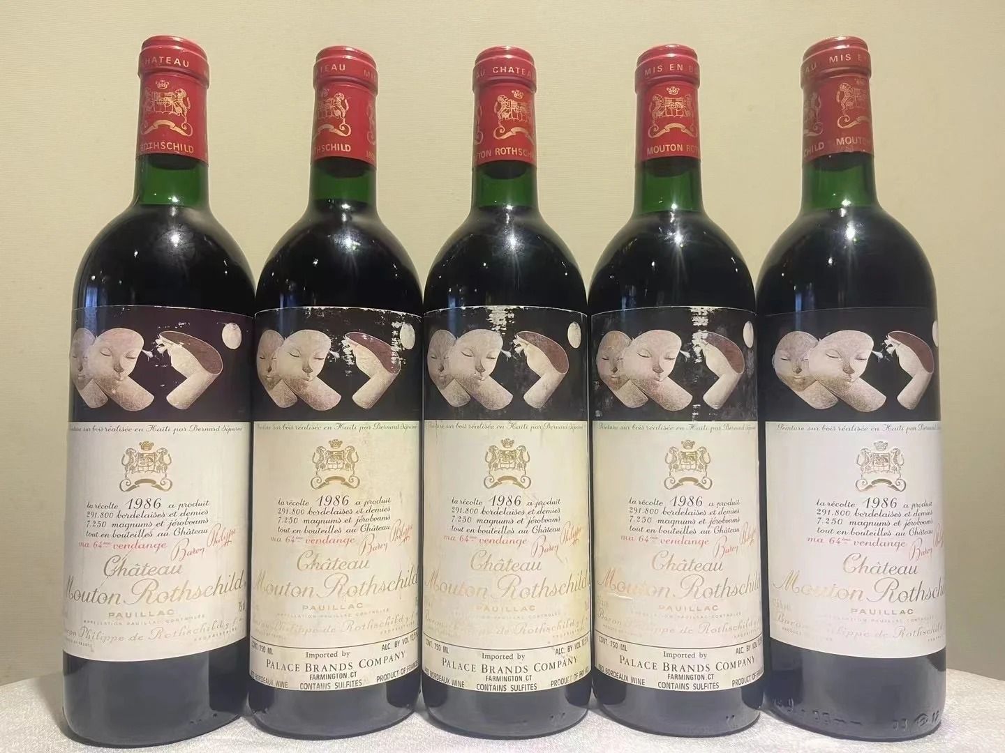 Mouton Rothschild 1986 Bottle