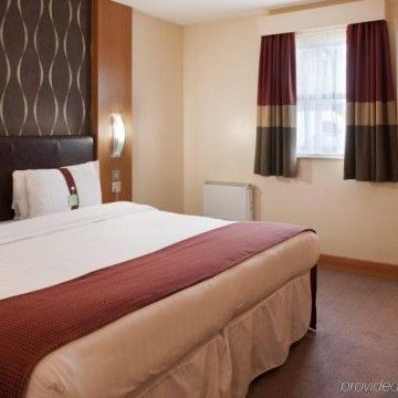 holiday-inn-manchester-central-park-hotel-009