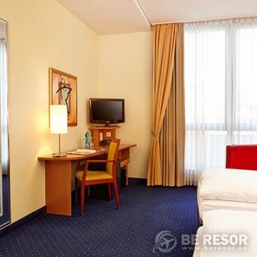 Ramada Hotel Berlin Mitte 4