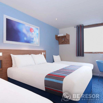 Travelodge Manchester Central Arena Hotel 4