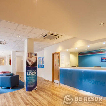 Travelodge Manchester Central Hotel 2