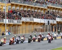 valencia-motogp-boxes-2