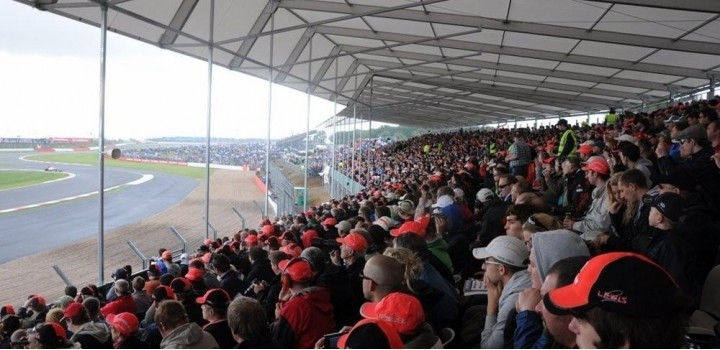 British GP 2023 - Club Corner Gold