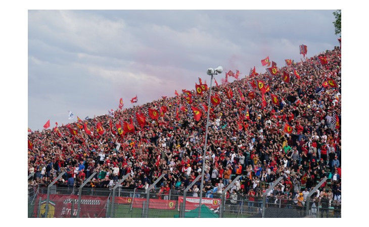 Imola GP Grandstand R1R2