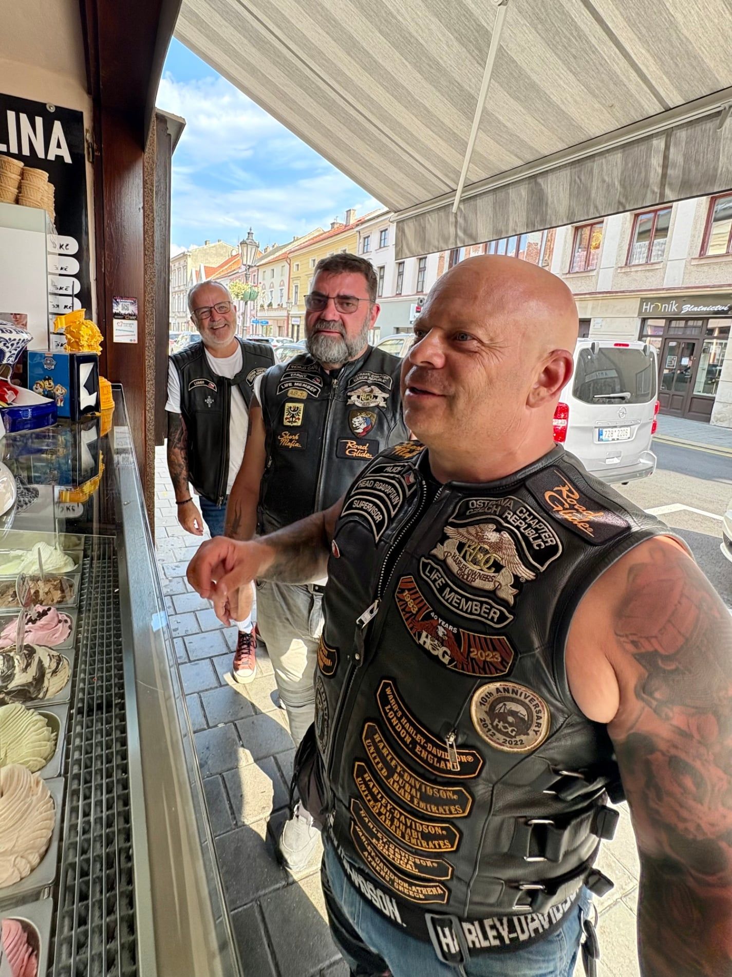 HOG OSTRAVA JEDE NA PÁLAVU - fotka 7