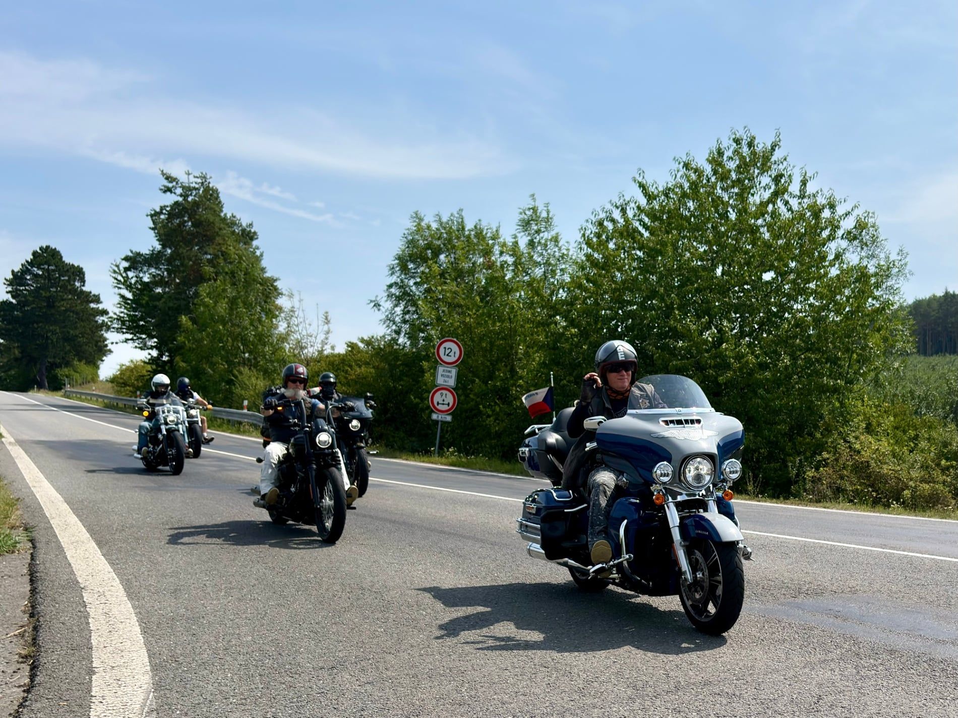 HOG OSTRAVA JEDE NA PÁLAVU - fotka 36