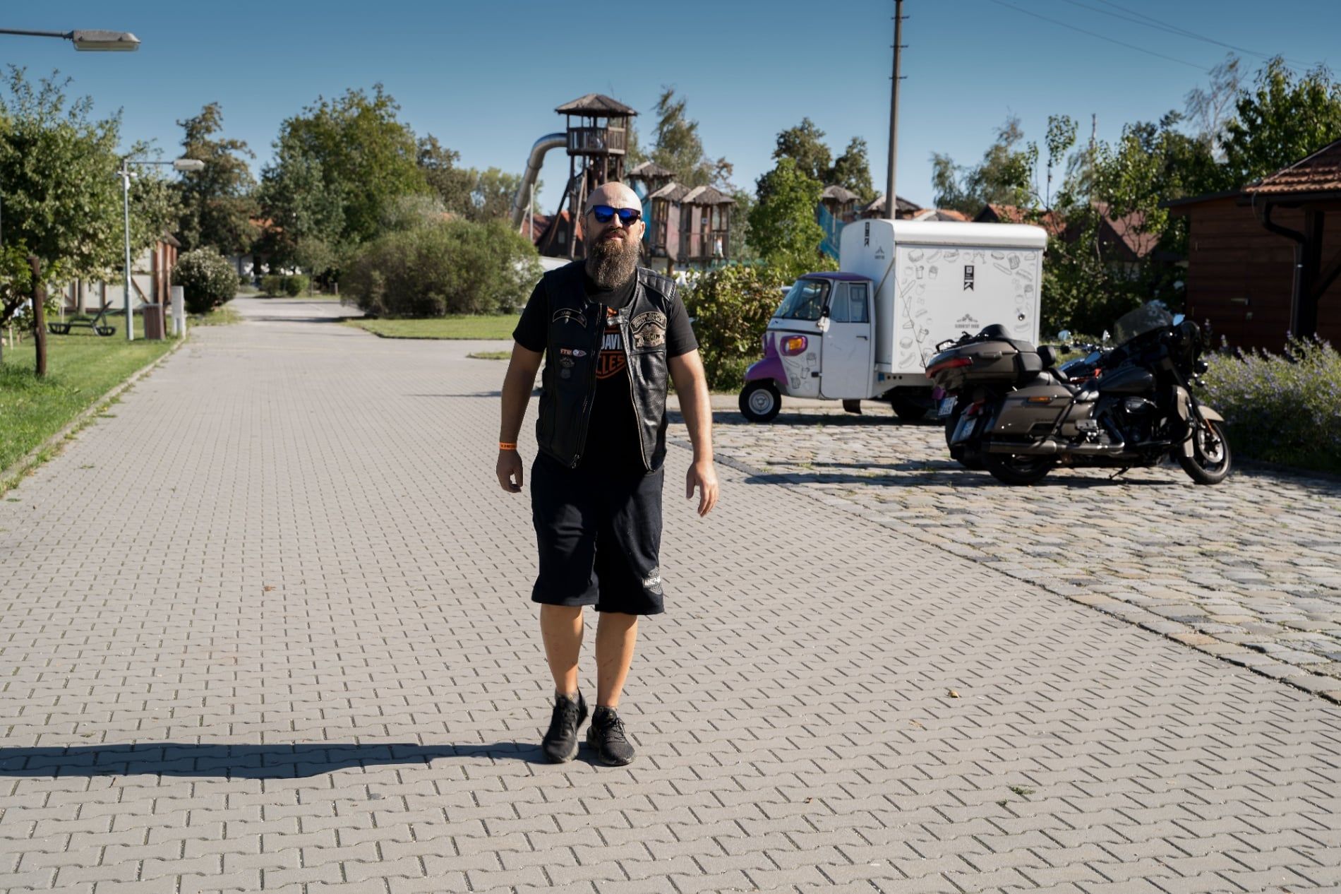 POSLEDNÍ MÍLE - fotka 1