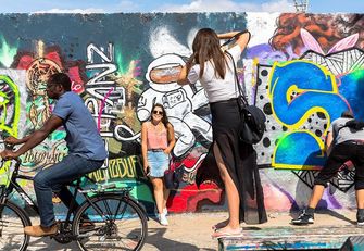 Bild für den Beitrag Der Mauerpark ist jetzt auf Holi!