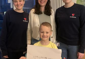 Bild für den Beitrag Buddy-Besuch am Kinder-UKE