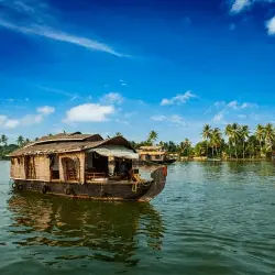 Alleppey Houseboat Kerala tour package