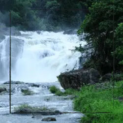 aruvikkuzhi waterfall