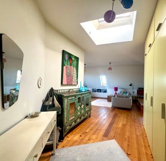 Hollenders Immobilien: Exklusives Dachgeschoss im Denkmalaltbau mit großer Terrasse und Blick bis zum Dom-3