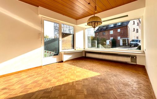 Hollenders Immobilien: Gepflegtes 60er-Jahre-Haus in attraktiver Lage von Köln-Lövenich-6