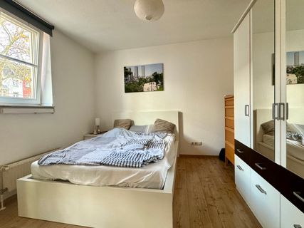 Hollenders Immobilien: Attraktive 2-Zimmer-Wohnung in modernem Mehrfamilienhaus mit Tiefgaragenstellplatz in zentraler Lage von Köln-Sülz-9