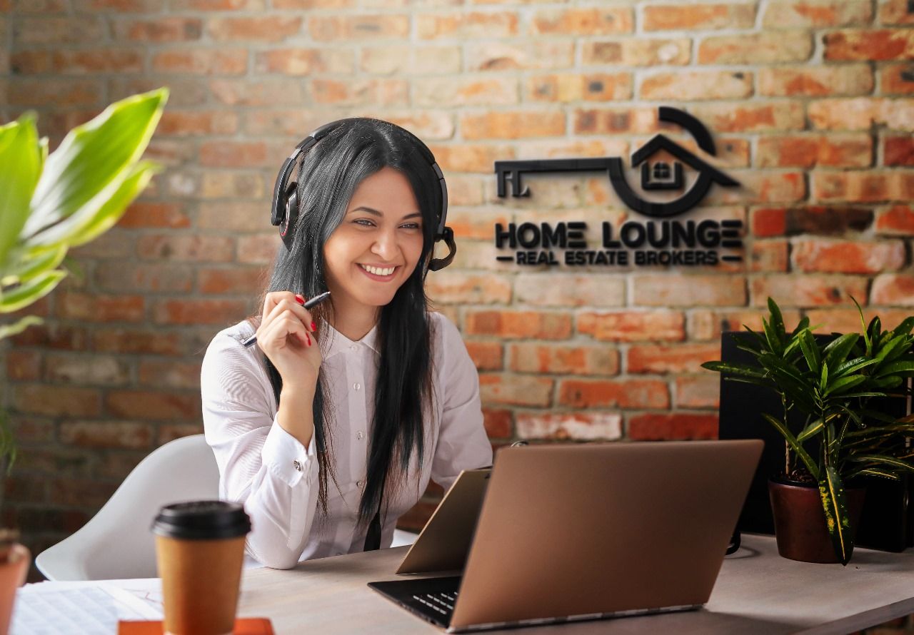 Home Lounge Real Estate Brokers LLC