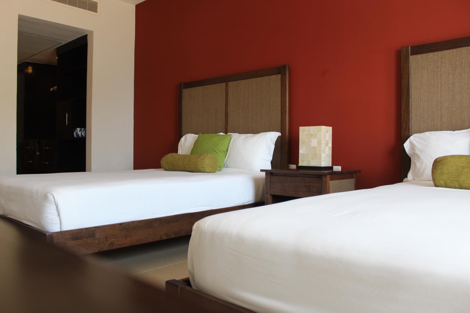 2BR 2BA beach front apartment Aldea Thai, PLaya del Carmen