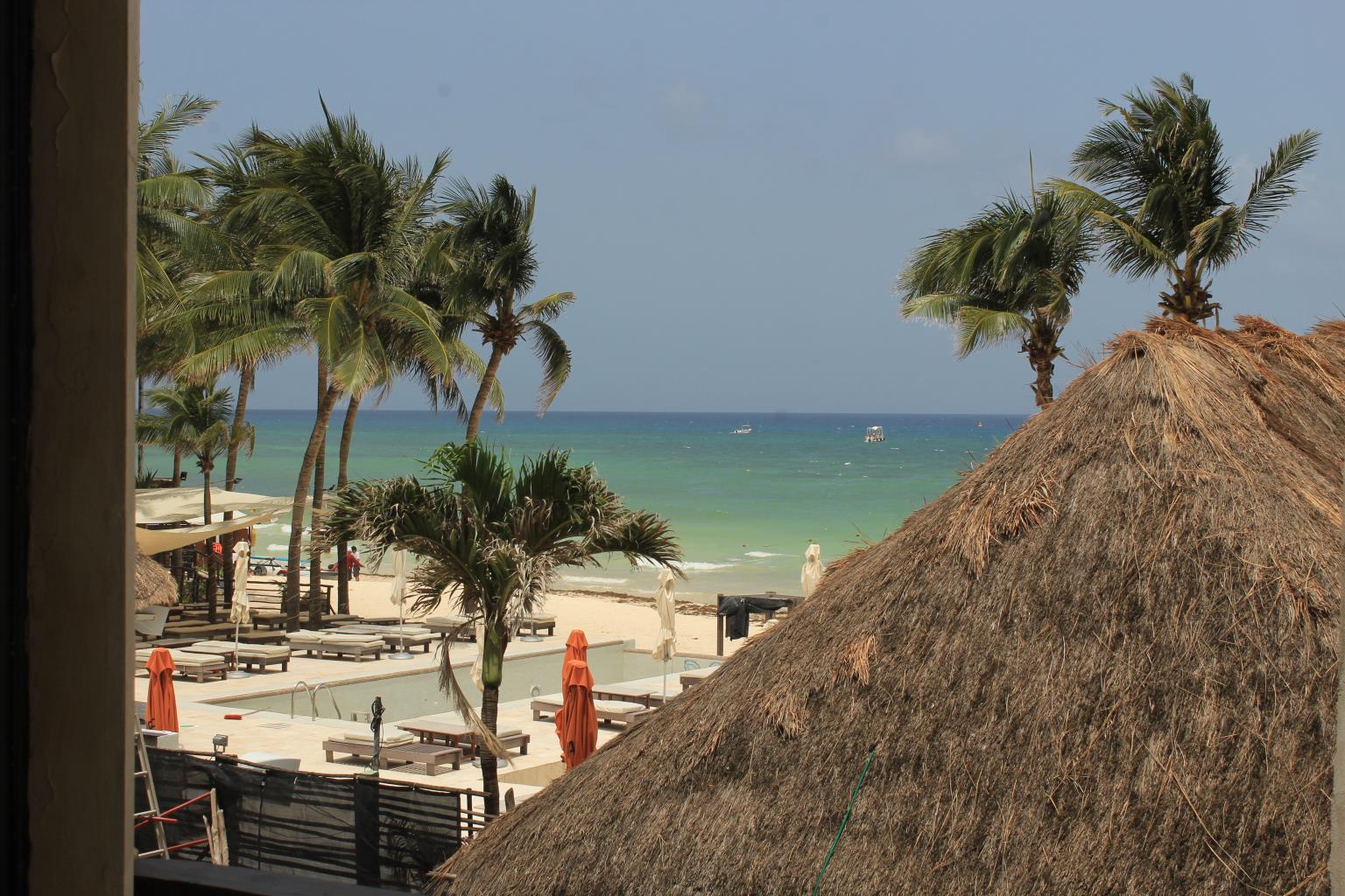 2BR 2BA beach front apartment Aldea Thai, PLaya del Carmen
