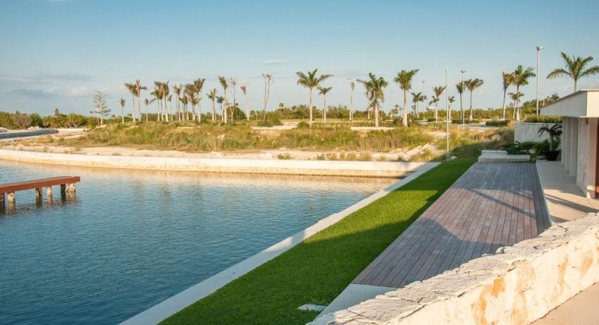 Lot 4842 sqf. Lot 22 Laguna II, Puerto Cancun, Cancun