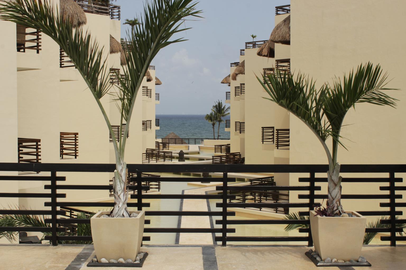 2BR 2BA beach front apartment Aldea Thai, PLaya del Carmen