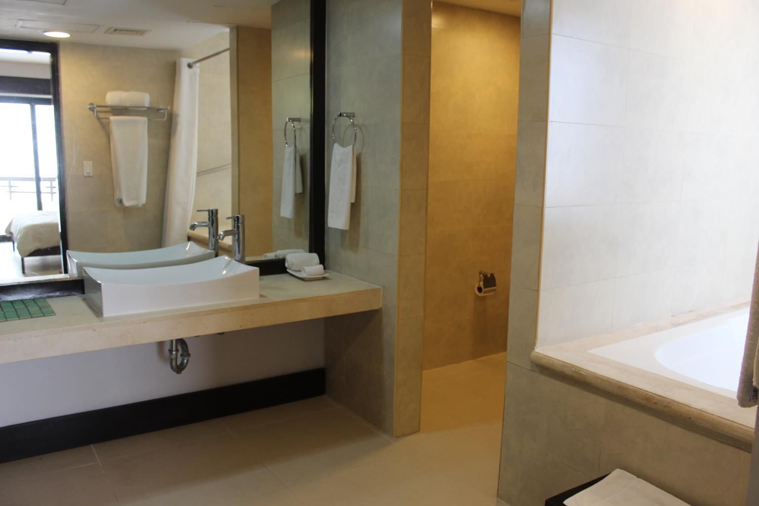 2BR 2BA beach front apartment Aldea Thai, PLaya del Carmen