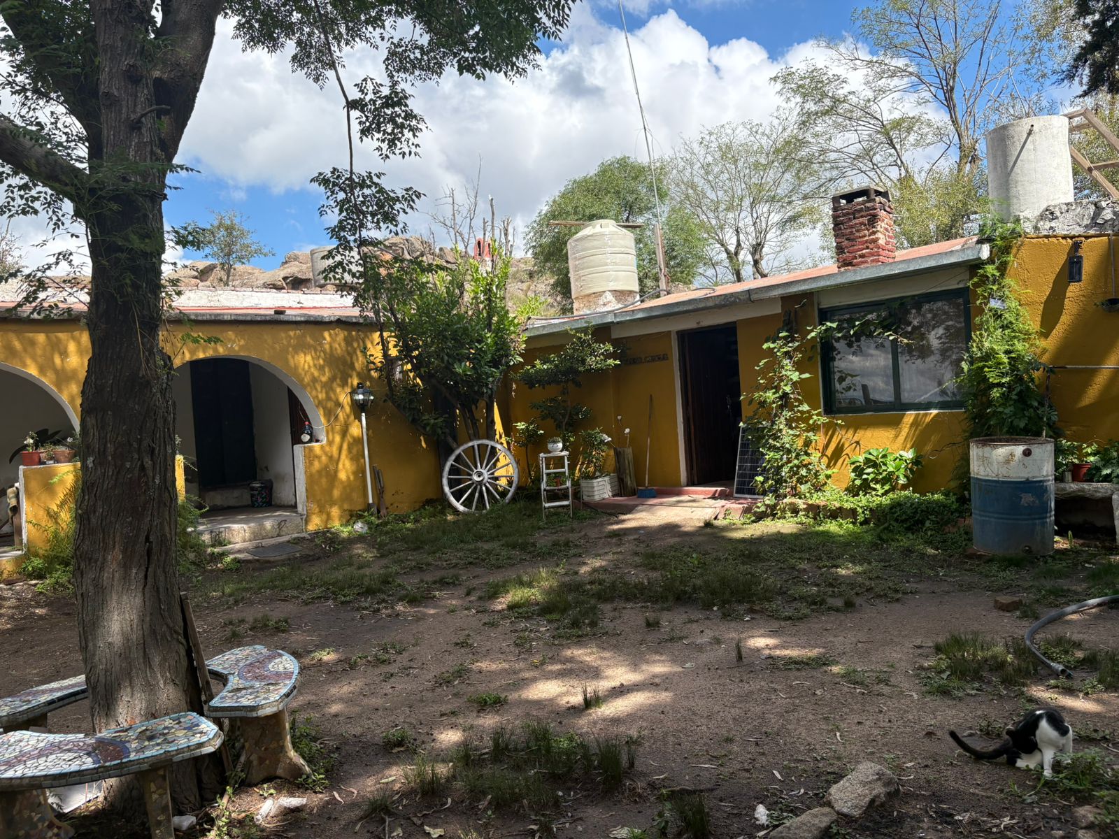 Casa en Alquiler con jardín en Tanti - foto 2