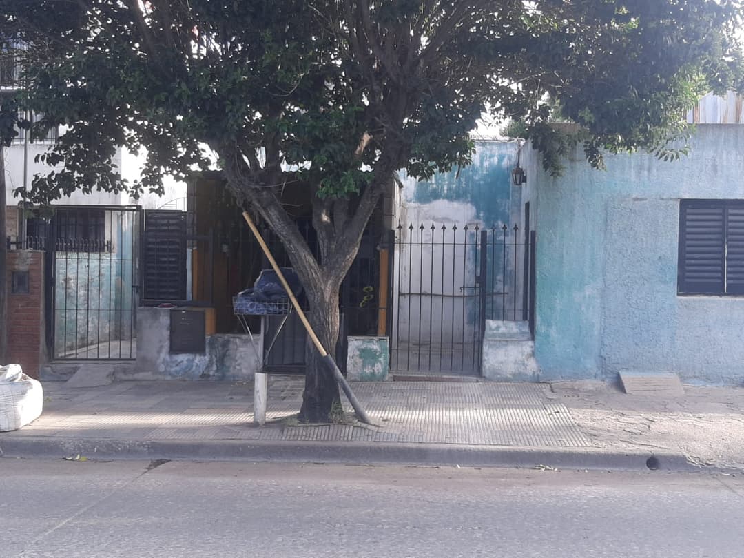 Casa con departamento independiente en venta en Córdoba - foto 2