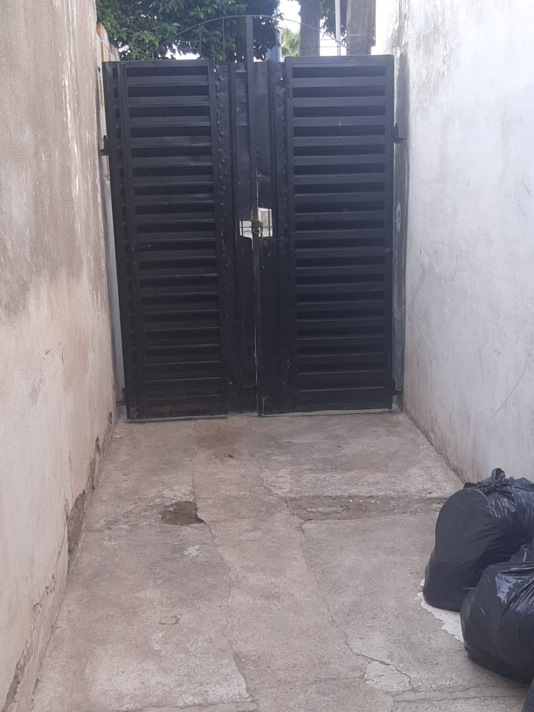 Casa con departamento independiente en venta en Córdoba - foto 3