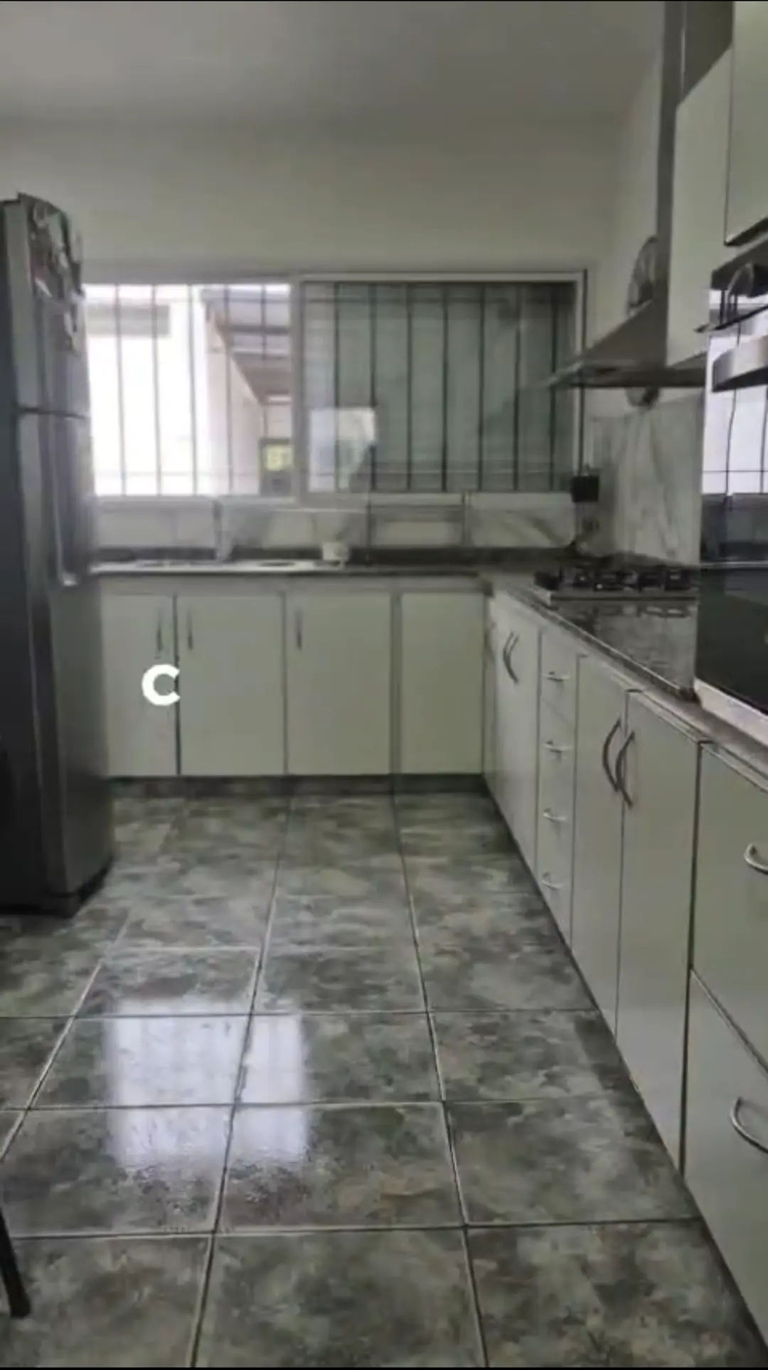 Casa apta uso comercial con depto. independiente en Villa Libertador - foto 4