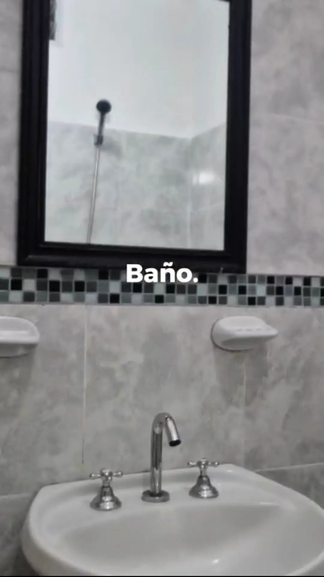 Casa apta uso comercial con depto. independiente en Villa Libertador - foto 26