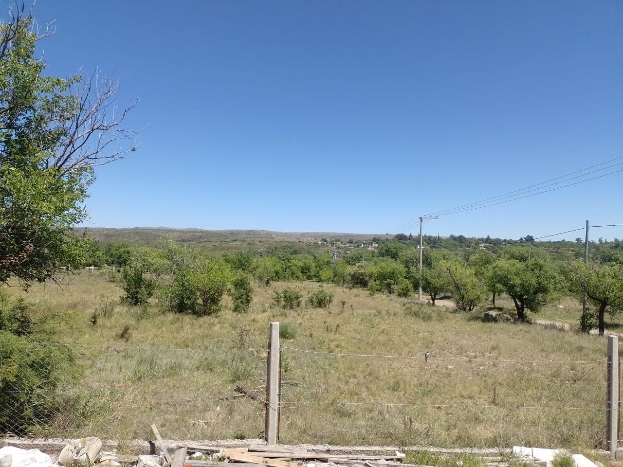 Casa y 2 Cabañas en venta a una cuadra de la Ruta 38, Villa Giardino - foto 9