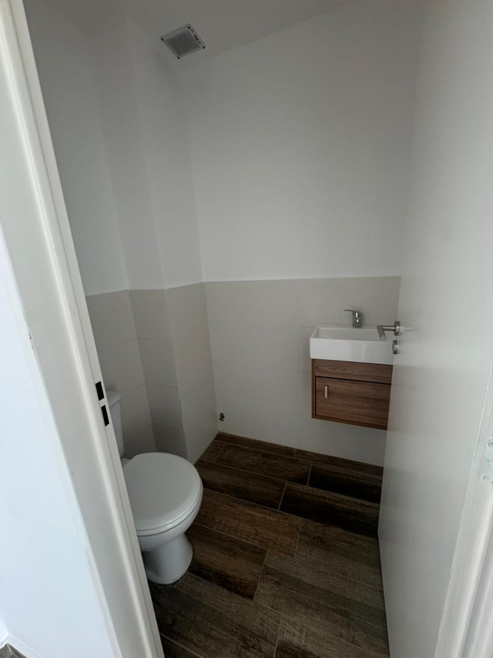 Local en Venta con baño privado en Córdoba - foto 3