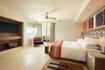 hyatt-ziva-cancun-club-ocean-front-master-suite-bedroom