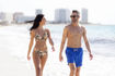 royalton-chic-suites-cancun-honeymoon-couple-2