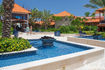 sandals-grenada-courtyard