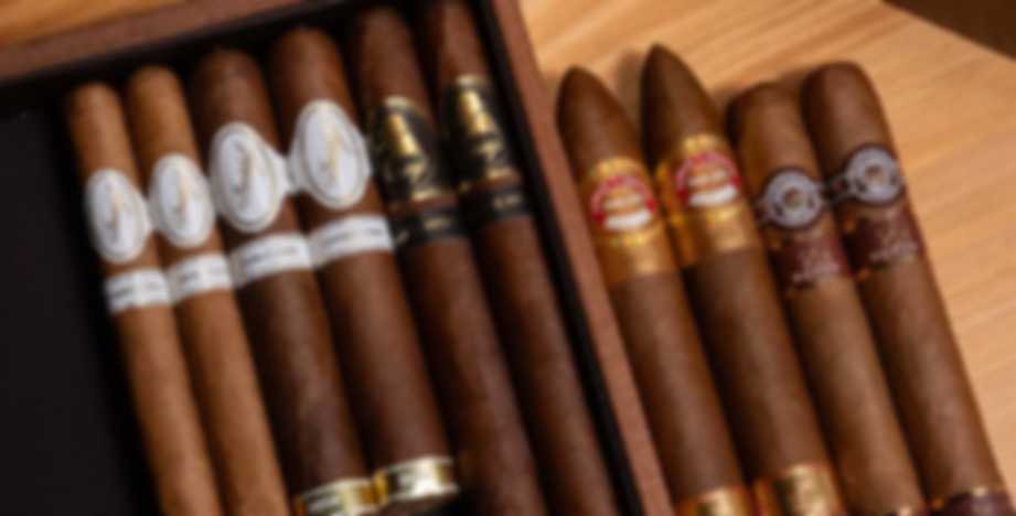 [專業雪茄回收服務背景圖]