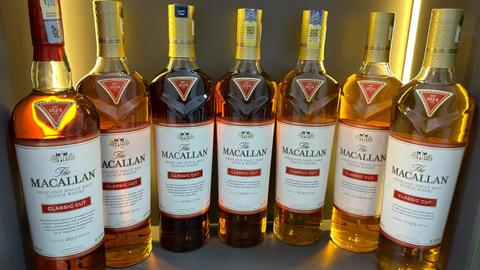 Macallan Classic Cut 2017 至 2025 九個年份酒瓶與原盒收藏比較
