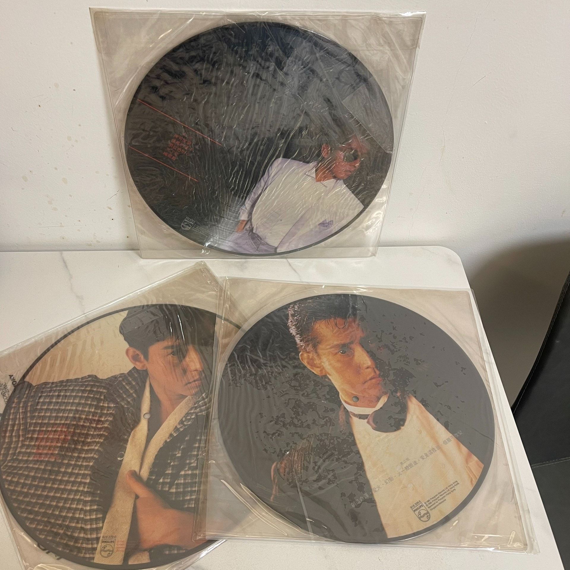 核對黑膠 runout 與 CD 內圈矩陣的估價細節