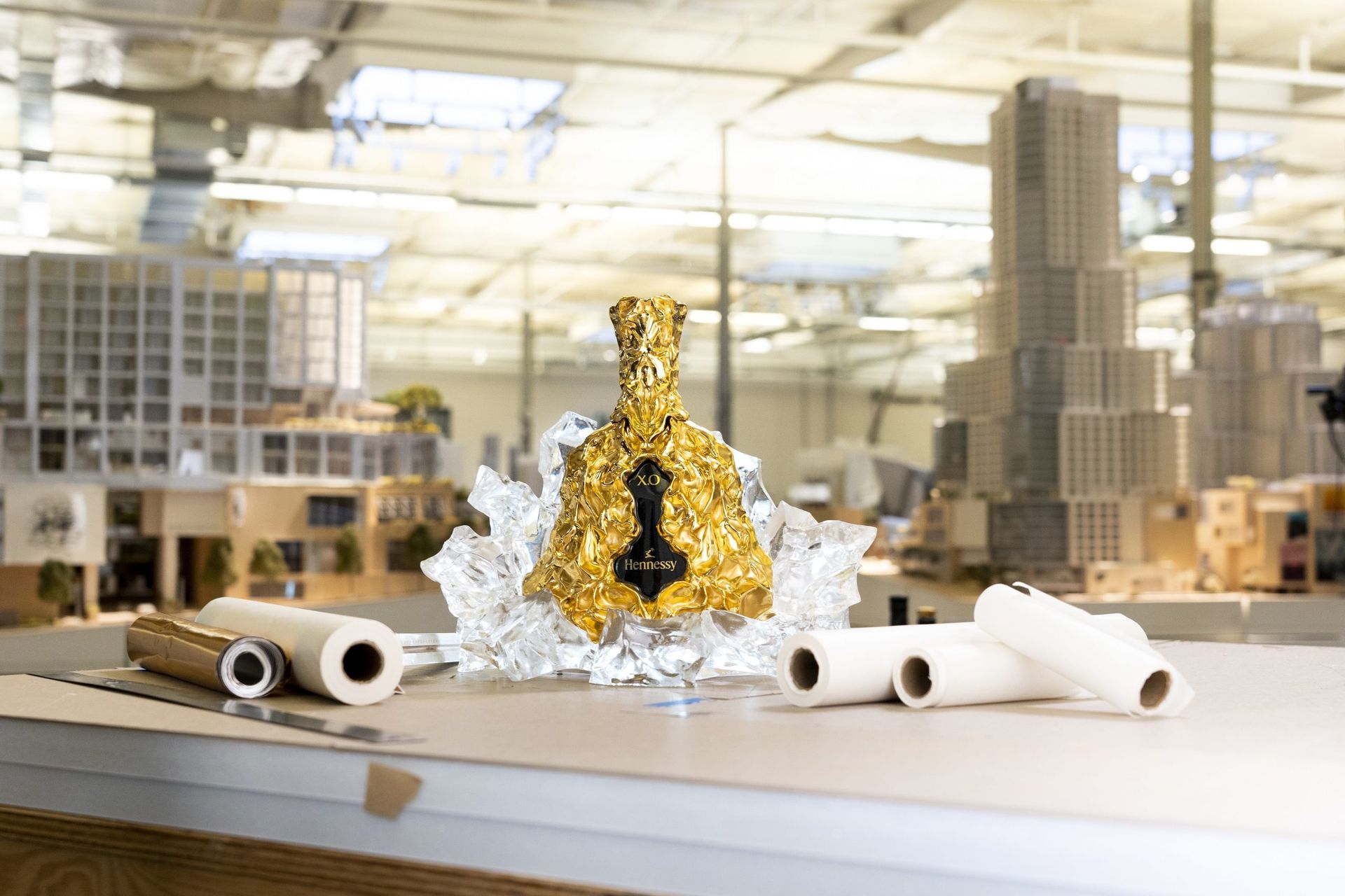 法蘭克．蓋瑞設計的軒尼詩XO 150週年大師傑作限量款