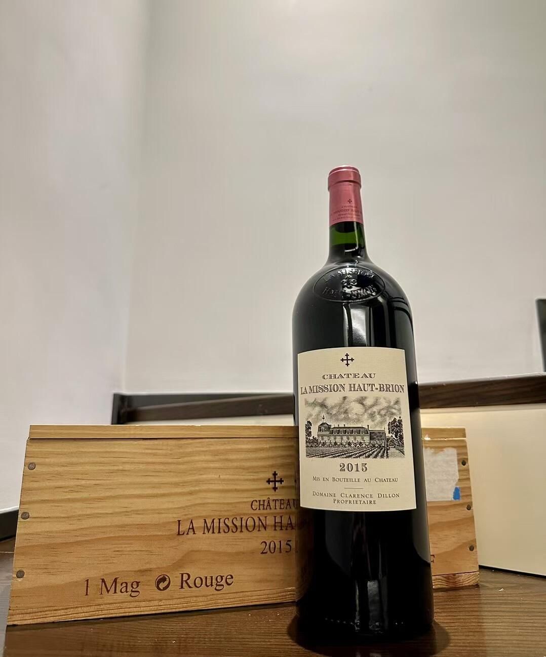 Haut-Brion 與 La Mission Haut-Brion 在 Graves 名莊市場定位比較