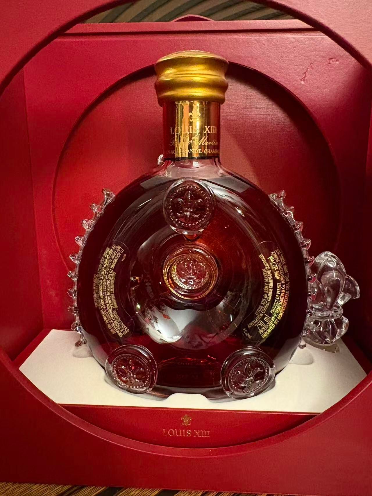 路易十三水晶樽瓶塞證書編號配對檢查