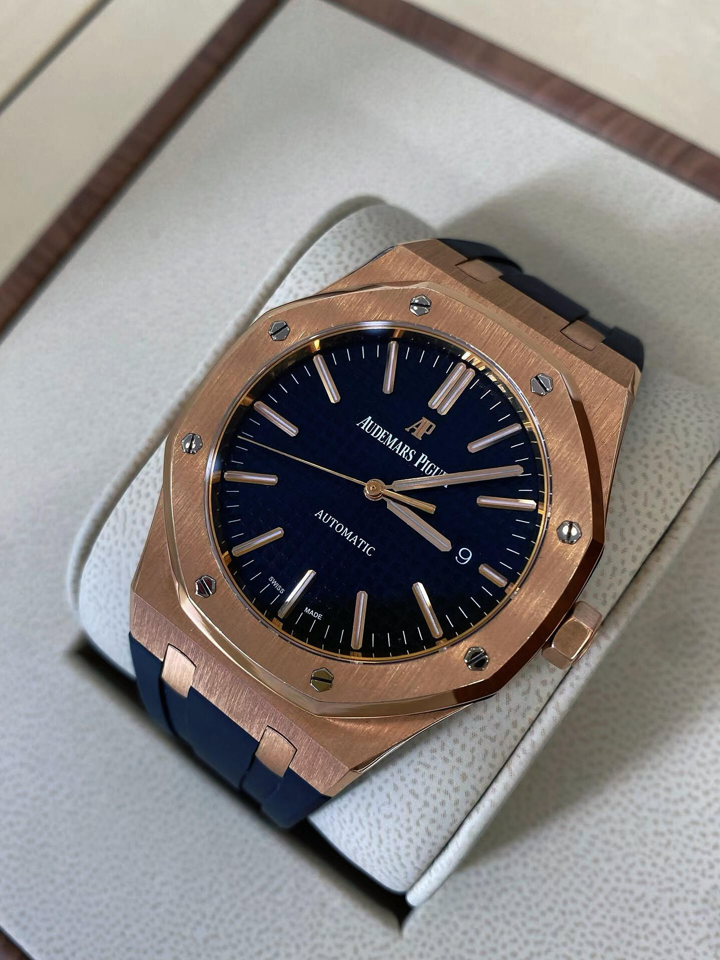 Rolex、Royal Oak 與 Nautilus 錶殼及錶帶檢查位置比較