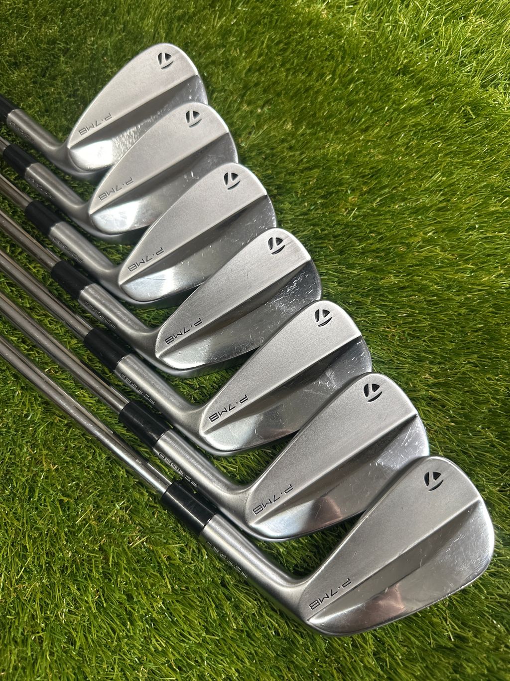 TaylorMade P7MB 4-PW Irons - Image 2